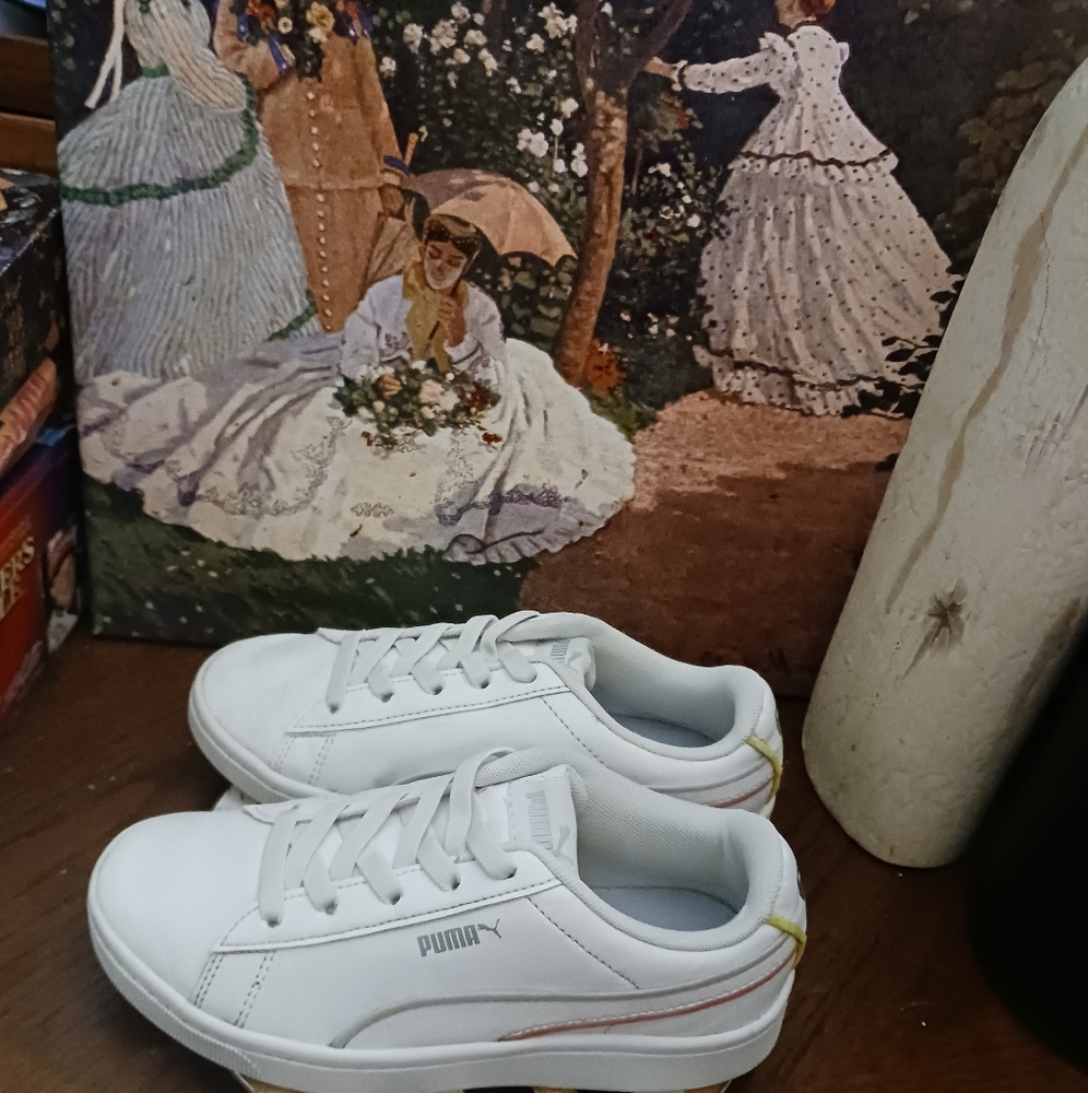 👟👟PUMA White Patent Leather Sneakers Size 13,Like New!!🏀A Fabulous  Gift !!🏓 - Picture 7 of 8